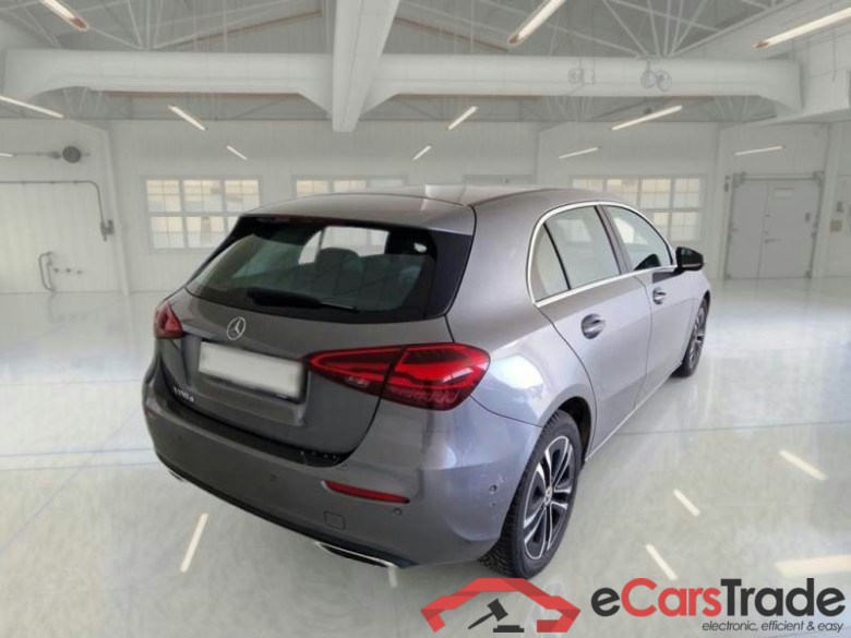 MERCEDES-BENZ CLASSE A / 2022 / 5P / BERLINA A 180 D AUTOMATIC ADVANCED PROGRESSIVE #2