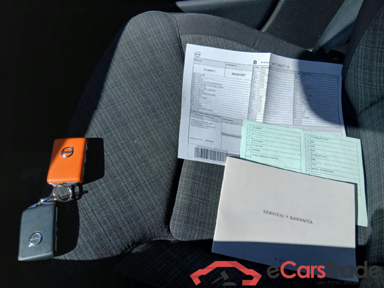 VOLVO XC60 / 2017 / 5P / todoterreno 2.0 B4 D Core Auto #5