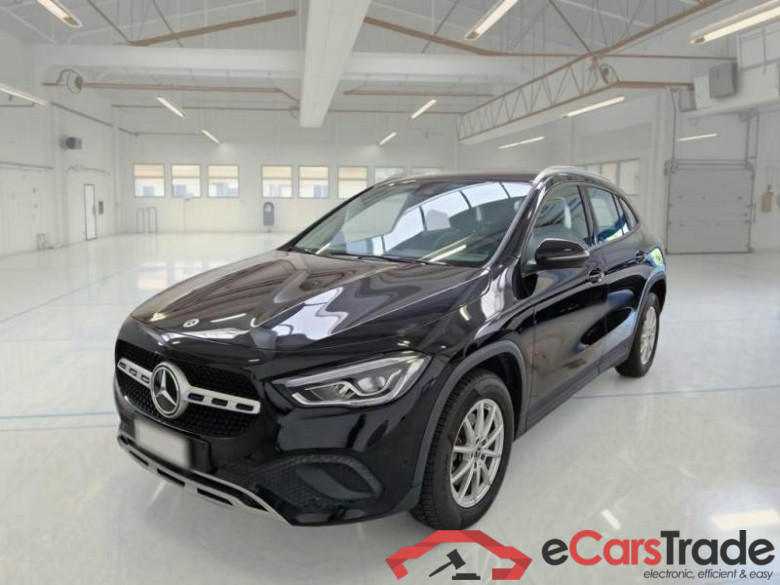 MERCEDES-BENZ GLA / 2020 / 5P / CROSSOVER GLA 200 D AUTOMATIC BUSINESS EXTRA