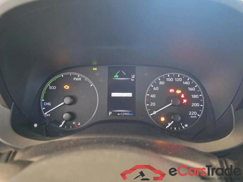 TOYOTA YARIS / 2020 / 5P / BERLINA HYBRID BUSINESS MY20 #4