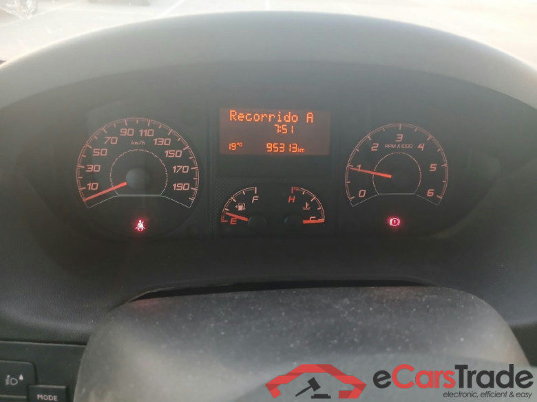 PEUGEOT Boxer / 2014 / 4P / furgón 333 L2 H1 BHDI 103kW (140CV) S&S 6 V. M (AC) #4