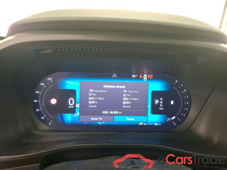 VOLVO XC40 / 2022 / 5P / SUV B3 163 DCT 7 Start #6
