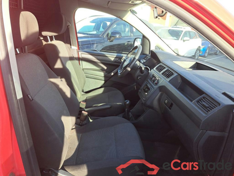 VOLKSWAGEN Caddy / 2015 / 4P / furgón derivado de turismo Business 2.0 TDI 75kW (102CV) BMT #6