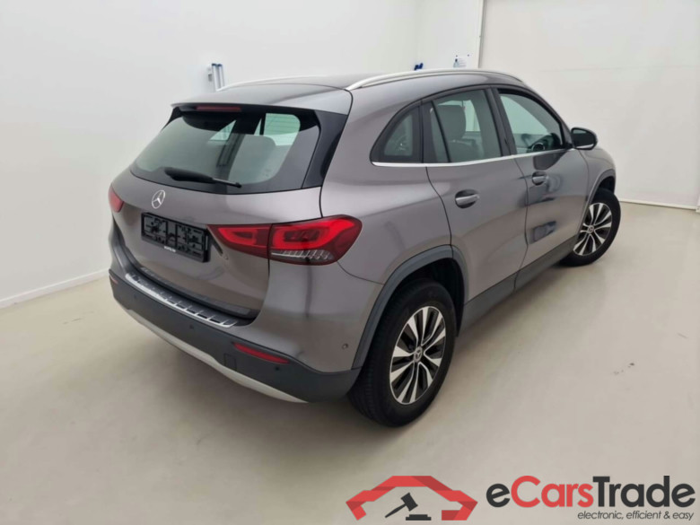 MERCEDES-BENZ GLA 180D BUSINESS LINE #2