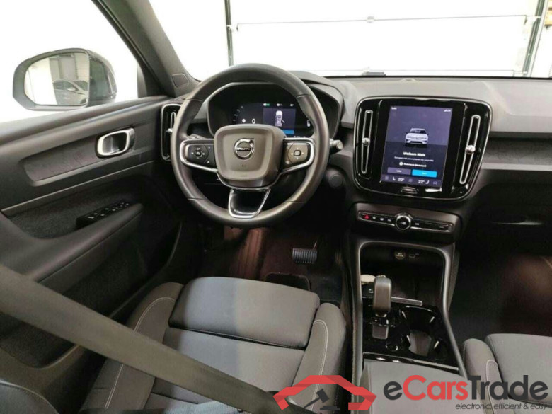 VOLVO XC40 Recharge Core #3