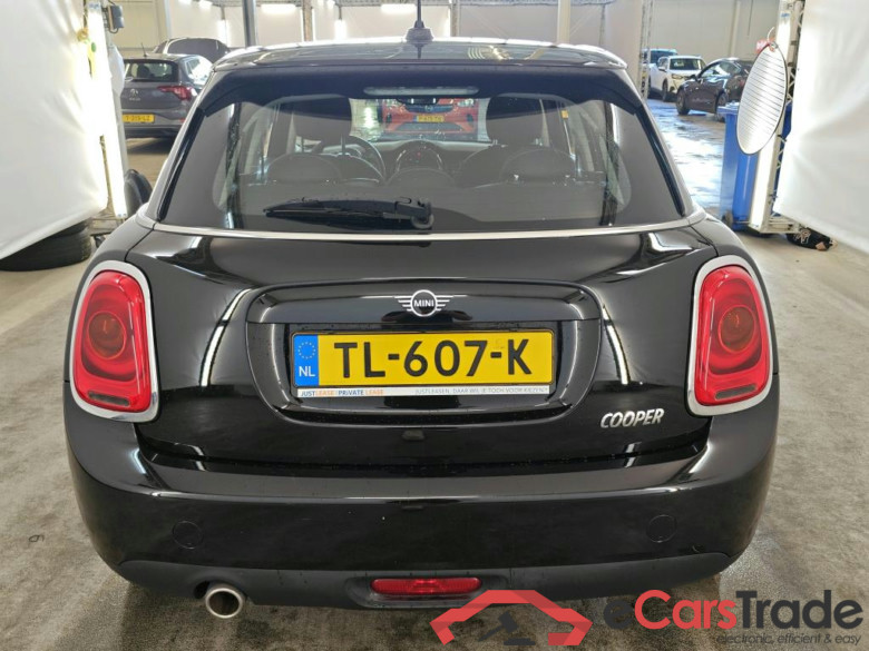 Mini Cooper 1.5i Aut. Navi KeylessGo Klima ... #6