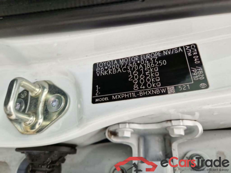 TOYOTA Yaris 1.5 Hyb. Active #4