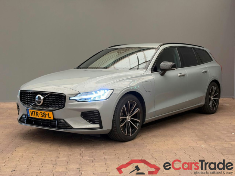 VOLVO V60 2.0 T6 AWD + Dark #1