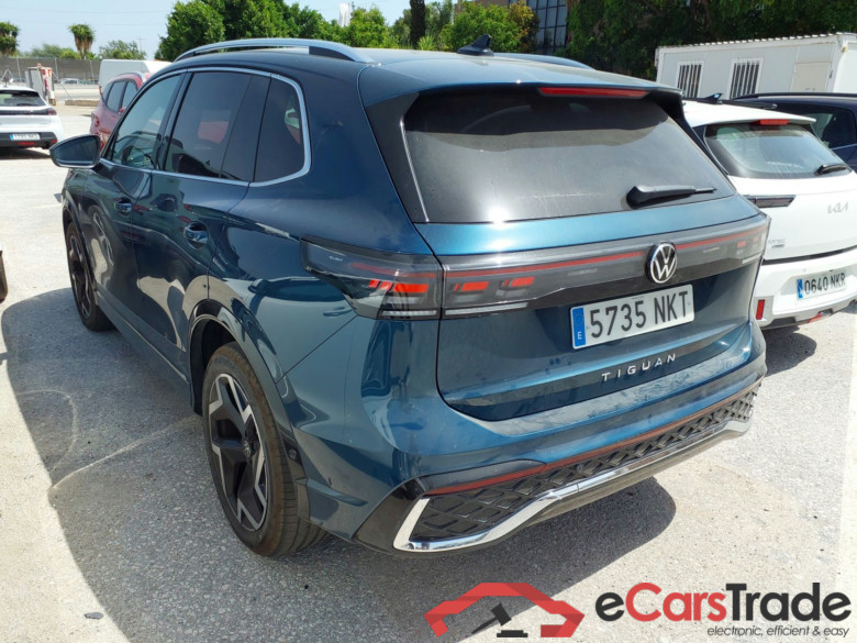 VOLKSWAGEN Tiguan 2.0 TDI 110 kW (150 CV) DSG  R-Line(Winterpack) #2