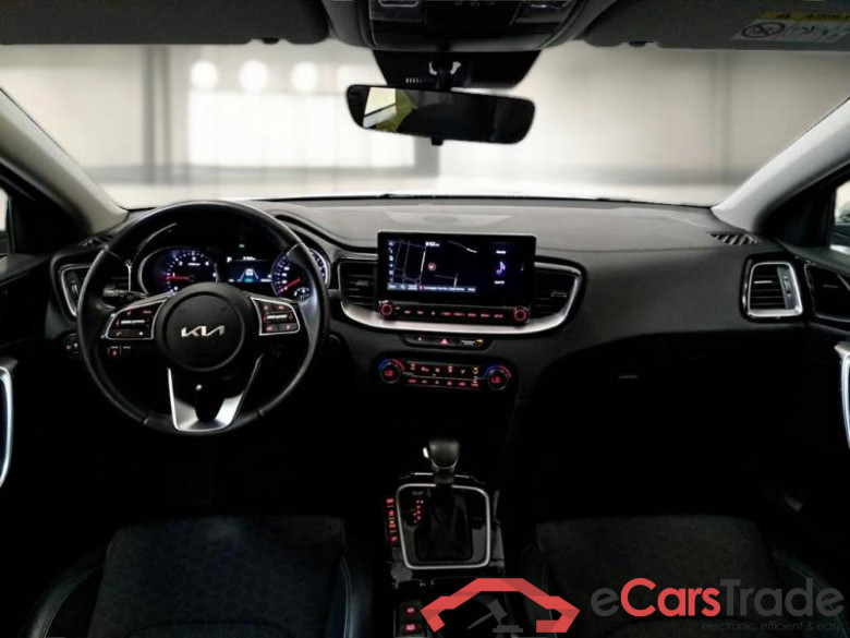 KIA XCEED / 2022 / 5P / CROSSOVER 1.6 CRDI 136 CV MHEV DCT BUSINESS #3