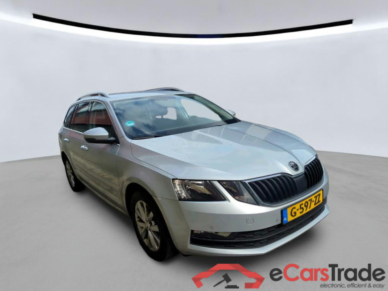 SKODA Octavia Combi 110 kW #4