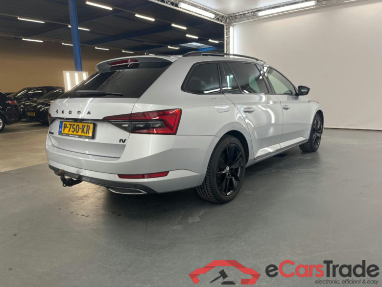 SKODA Superb Combi 1.4 TSI iV Sportline Business #4