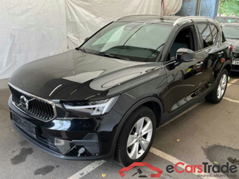 VOLVO XC40 B3 B DKG Core 5d 120kW #1