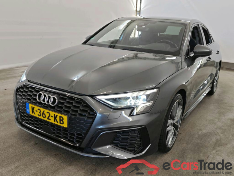 Audi A3 Limousine 35 TFSI S tronic S edition 4d #1