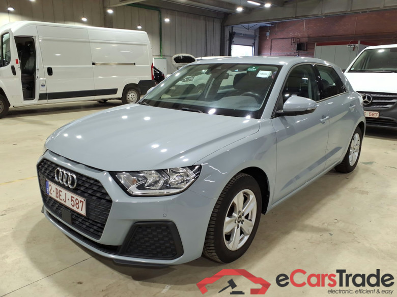 AUDI A1 1.0 25 TFSI ATTRACTION