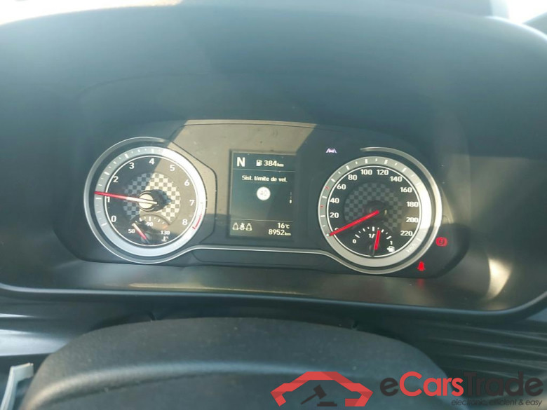 HYUNDAI i20 / 2020 / 5P / berlina con portón 1.0 TGDI 74kW (100CV) 48V Essence #4