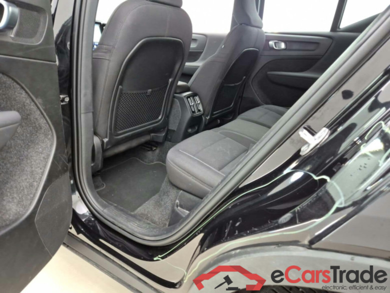 VOLVO XC40 RECHARGE CORE #5