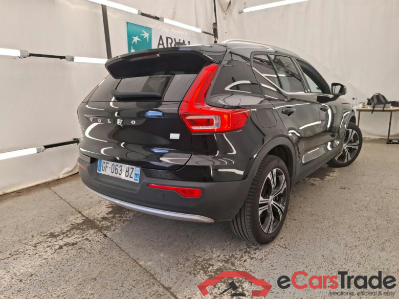 VOLVO XC40 / 2017 / 5P / SUV Recharge T4 211 DCT7 Inscription #3