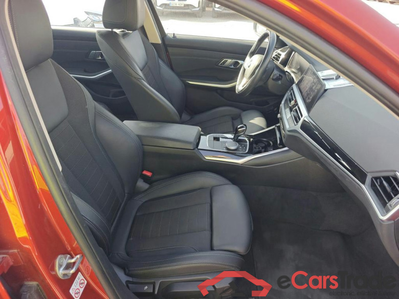 BMW Serie 3 / 2018 / 4P / sedán 318d Auto. #6