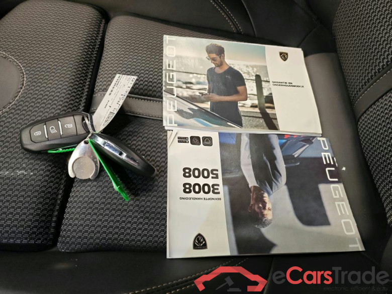 Peugeot 5008 GT PureTech 130 EAT8 5d #4