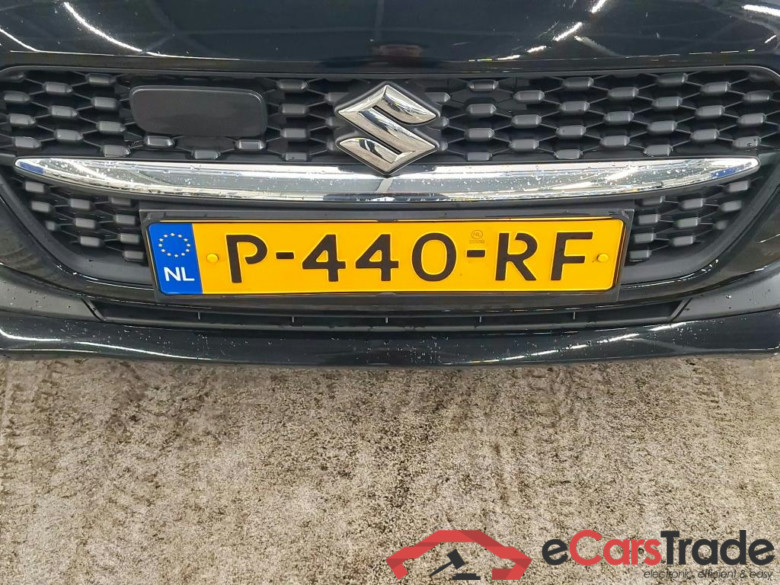 Suzuki Swift 1.2 Smart Hybrid Style 5d #5