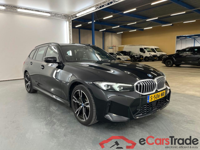 BMW 3-SERIE TOURING 330e #2