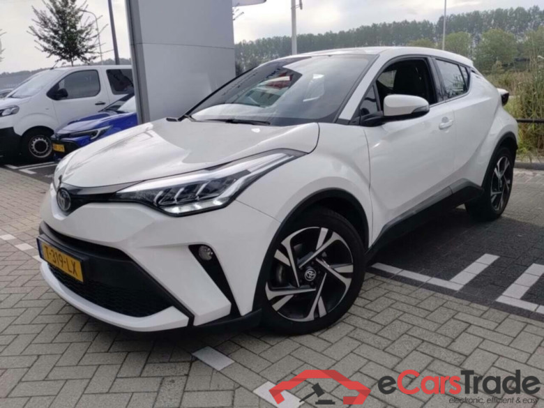 TOYOTA C-HR 1.8 Hybrid Dynamic #1