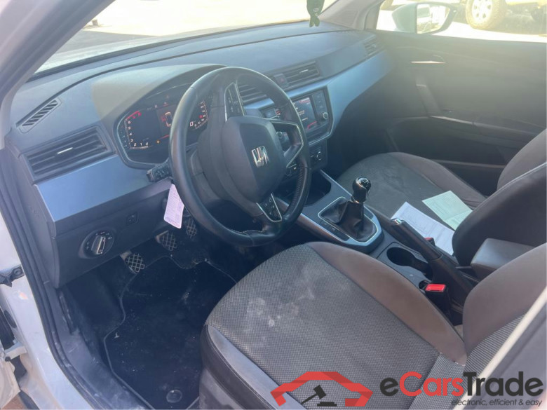 SEAT Arona / 2017 / 5P / todoterreno 1.0 TSI 70kW (95CV) Style Edition Eco (CX) #3