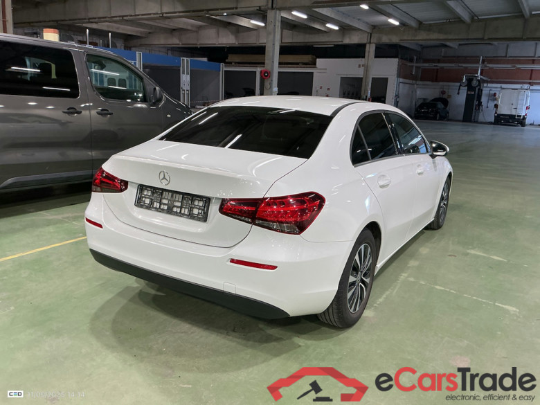 MERCEDES-BENZ CLASS A SEDAN DIESEL (V177) A 200 d #4