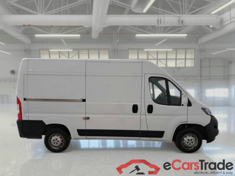 PEUGEOT BOXER / 2014 / 4P / FURGONE 333 L2H2 2.2 BLUEHDI 140CV SeS #6