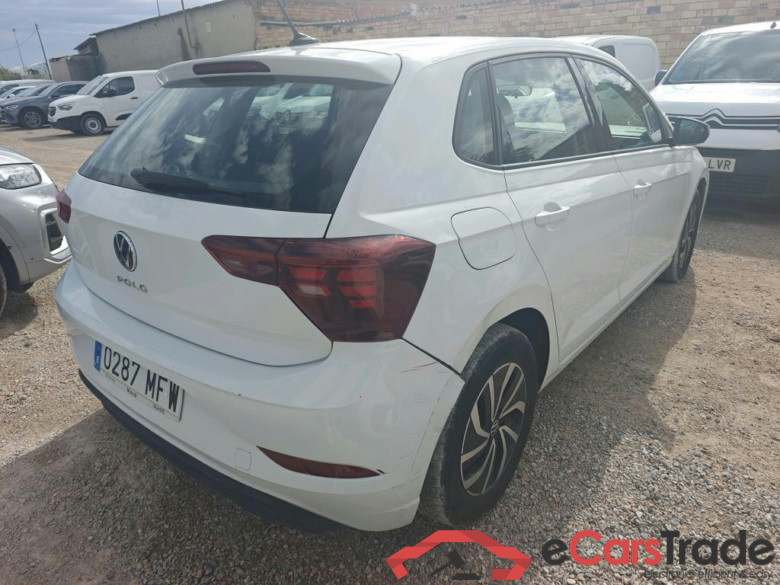 VOLKSWAGEN Polo / 2021 / 5P / berlina con portón Life 1.0 TSI 70kW (95CV) #2