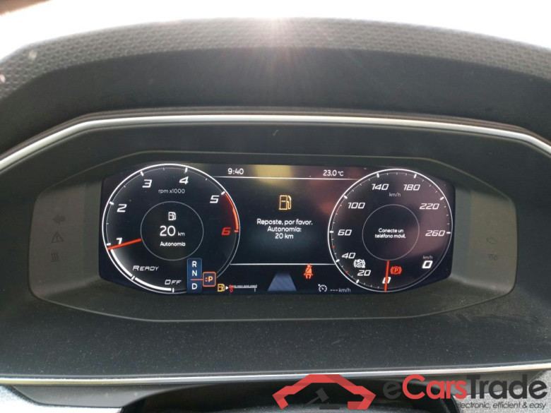 SEAT Nuevo León / 2020 / 5P / berlina con portón 2.0 TDI 110kW DSG-7 Style XL(SP) #4
