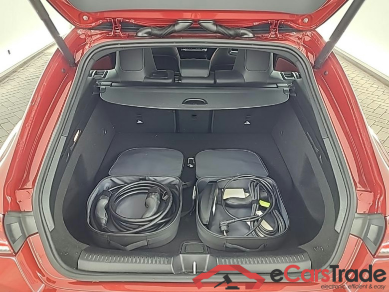 MERCEDES-BENZ CLA Shooting Brake CLA 250 e DCT AMG Line 5D 160kW #5