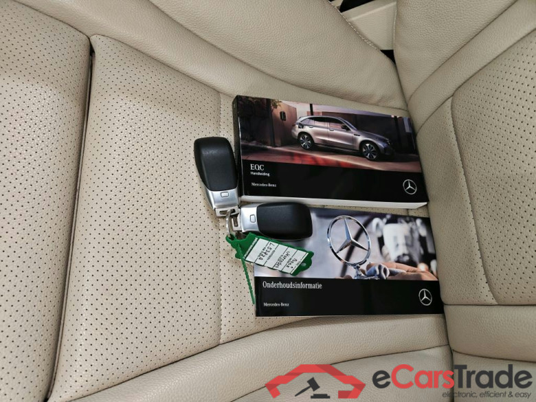 Mercedes-Benz EQC EQC 400 4MATIC Business Solution Luxury 5d #4