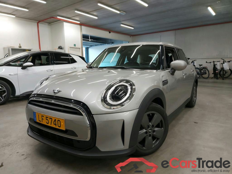 MINI - MIN COOPER 5D 136PK * PETROL *