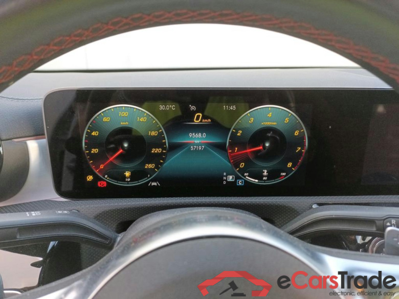 MERCEDES-BENZ CLA / 2019 / 4P / coupé CLA 200 #4