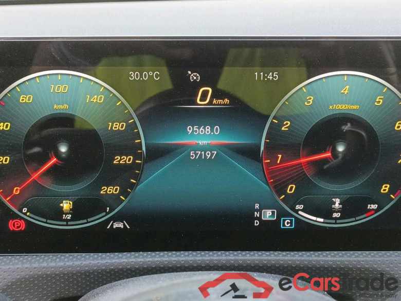 MERCEDES-BENZ CLA / 2019 / 4P / coupé CLA 200 #5