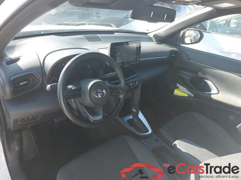 TOYOTA Yaris Cross / 2021 / 5P / todoterreno 1.5 120H Active Tech Pack Confort #3