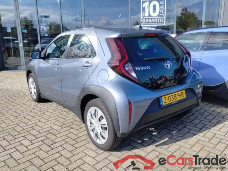 TOYOTA Aygo X 1.0 VVT-i S-CVT Play #3