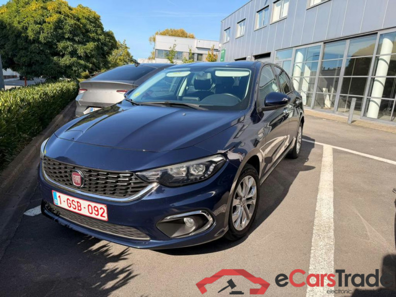 FIAT Tipo Hatchback 1.6 MultiJet Lounge DCT S&S