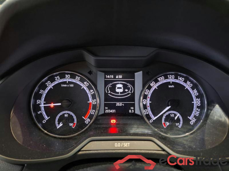 SKODA OCTAVIA / 2016 / 5P / STATION WAGON 1.6 TDI EXECUTIVE #4
