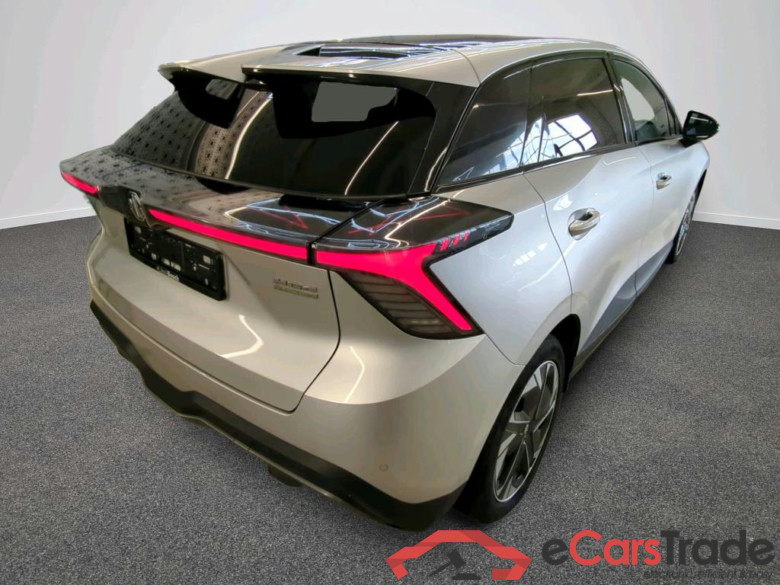 MG MG4 Luxury 5d 150kW #2