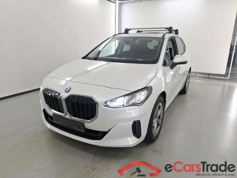 BMW 225e Active Tourer Plug-In Hybrid xDrive Aut. Pano LED LC-Pro Navi-Pro Leather KeylessGo Camera Klima PDC ... #1