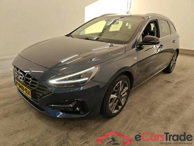 Hyundai i30 Wagon 1.5 T-GDI MHEV Premium 5d #1