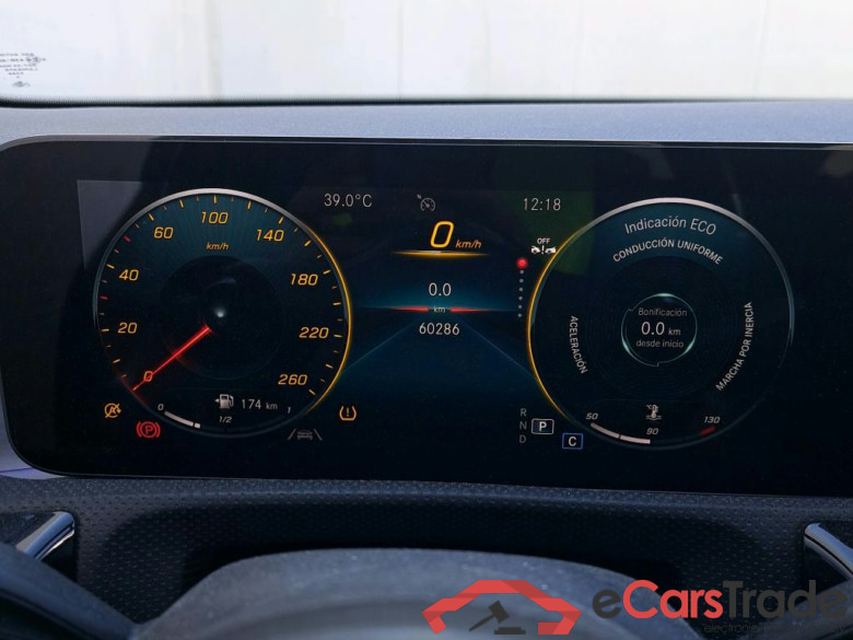 MERCEDES-BENZ CLA / 2019 / 5P / familiar CLA 200 Shooting Brake #4