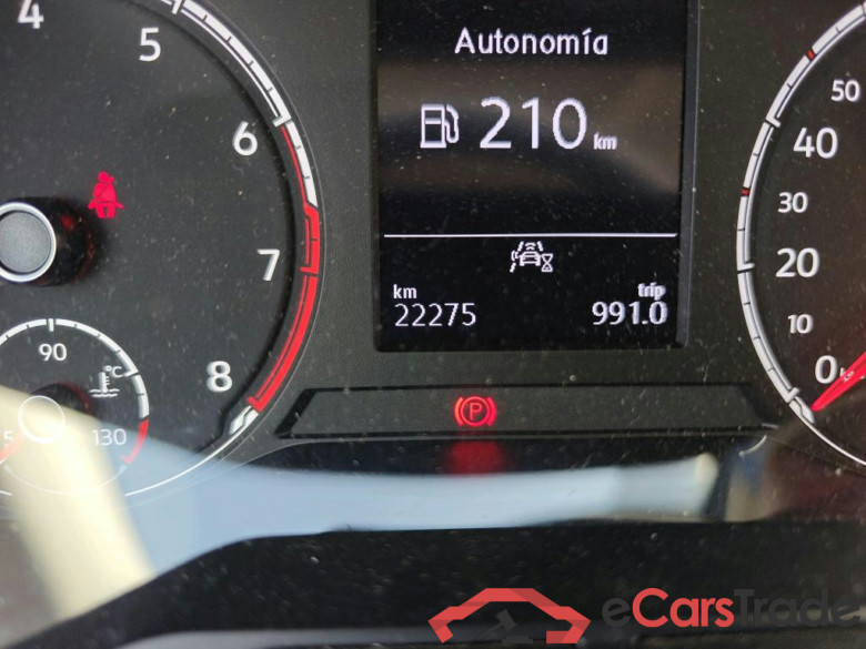 VOLKSWAGEN T-Cross / 2018 / 5P / todoterreno Advance 1.0 TSI 85kW (115CV) DSG (AC) #5