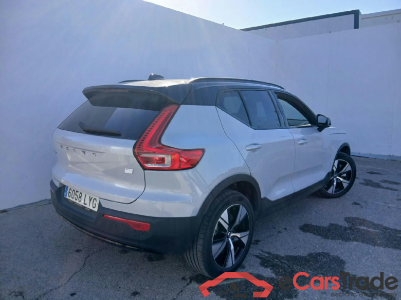 VOLVO XC40 / 2021 / 5P / todoterreno Recharge Eléctrico Plus Auto #2
