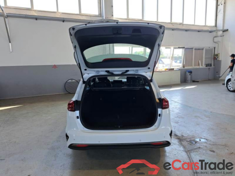 KIA CEED SPORTSWAGON / 2018 / 5P / STATION WAGON 1.6 CRDI 136 CV MHEV IMT BUSINESS CLASS #6