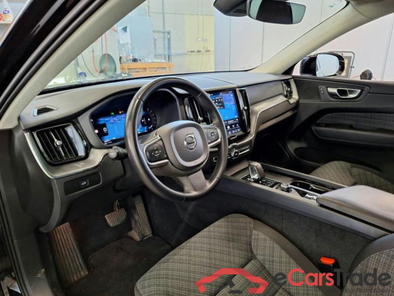 VOLVO XC60 / 2021 / 5P / SUV B4 D AUTOMATICO CORE #3
