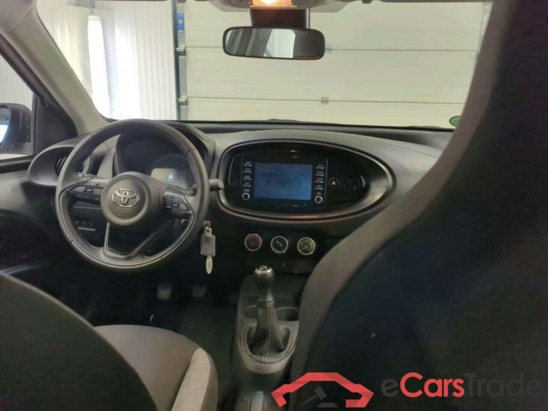 TOYOTA Aygo X 1.0 VVT-i MT Play #3